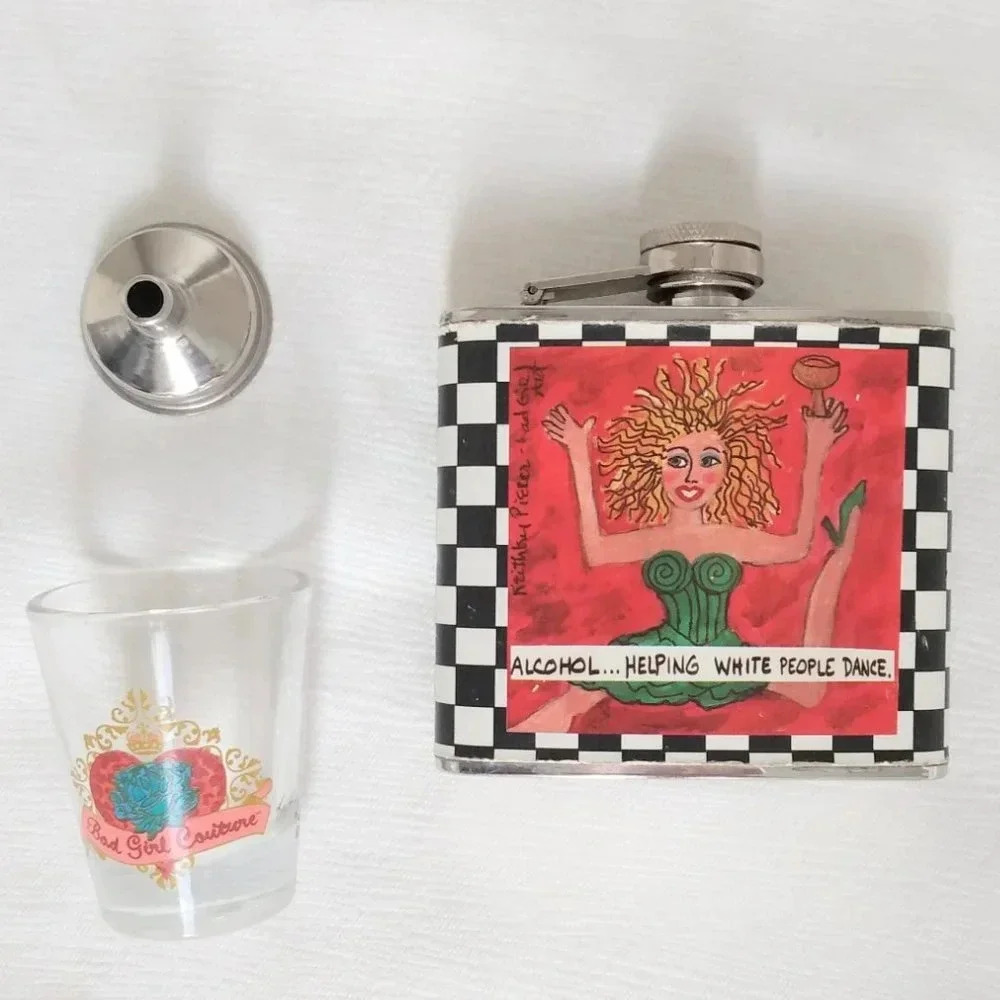 🍻 Flask , funnel & shot glasses set